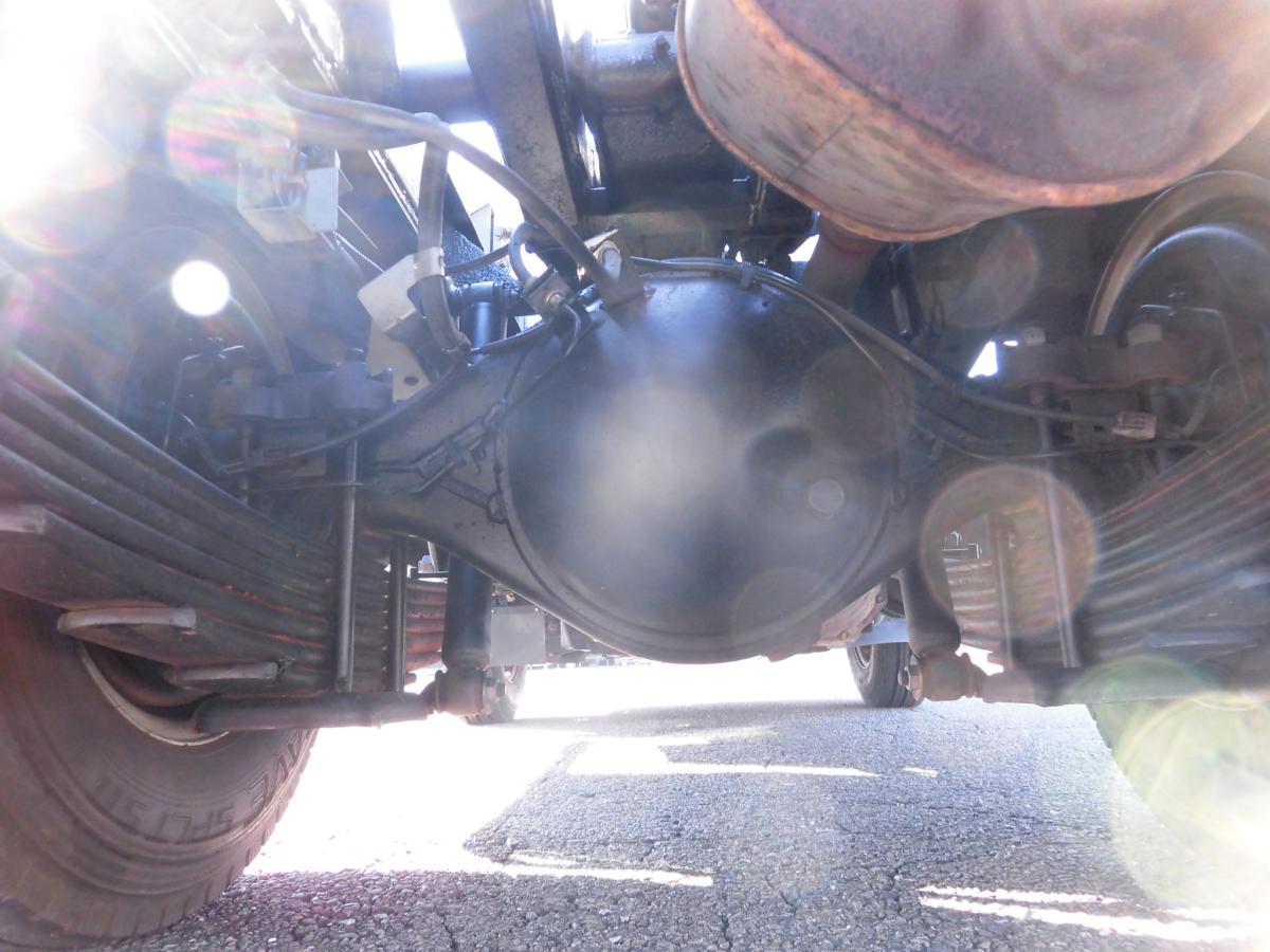 25年エルフ3T新明和アームロール 車検有!|中古トラックの販売・買取・査定のアイナビ