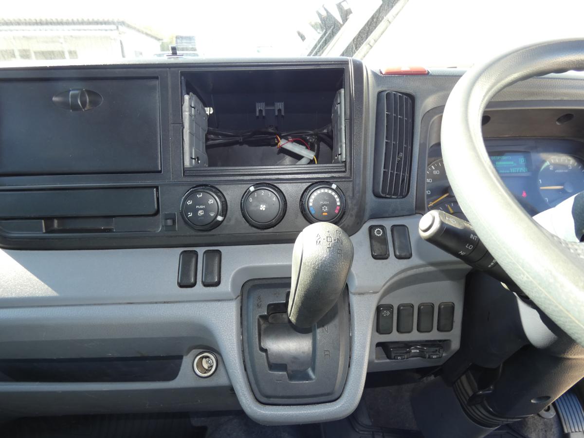 H27　1.5トン 平ボディ オートマ ETC　251129|中古トラックの販売・買取・査定のアイナビ