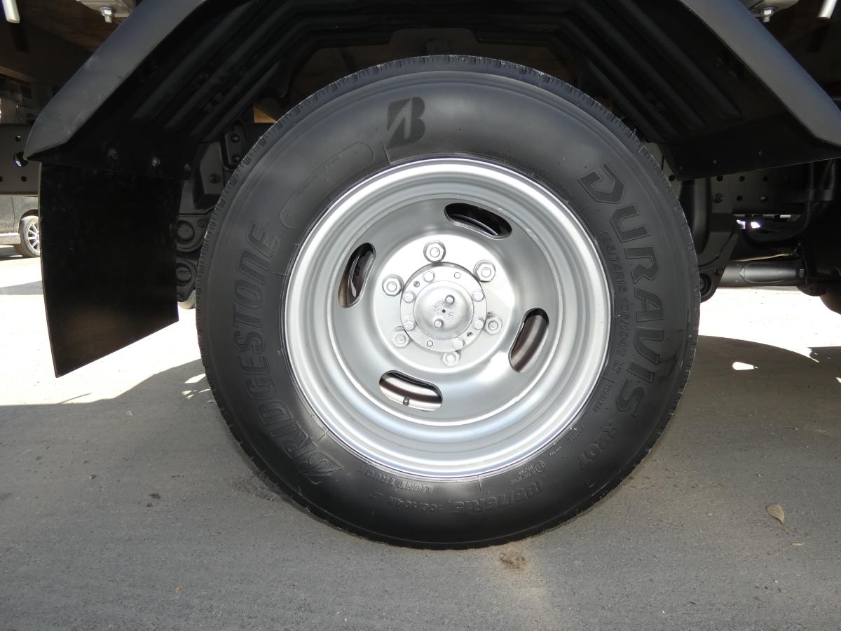 H27　1.5トン 平ボディ オートマ ETC　251129|中古トラックの販売・買取・査定のアイナビ