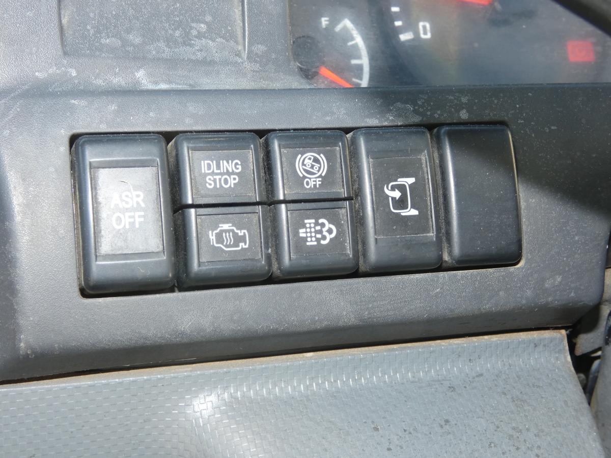 H241.5トン 平ボディ ETC|中古トラックの販売・買取・査定のアイナビ