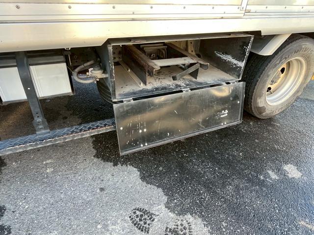 いすゞエルフボトルカー|中古トラックの販売・買取・査定のアイナビ