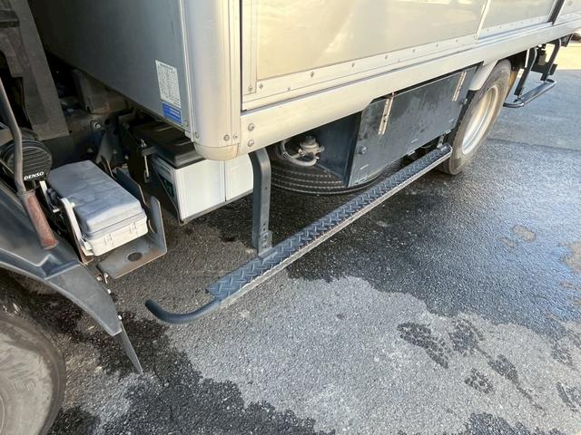 いすゞエルフボトルカー|中古トラックの販売・買取・査定のアイナビ