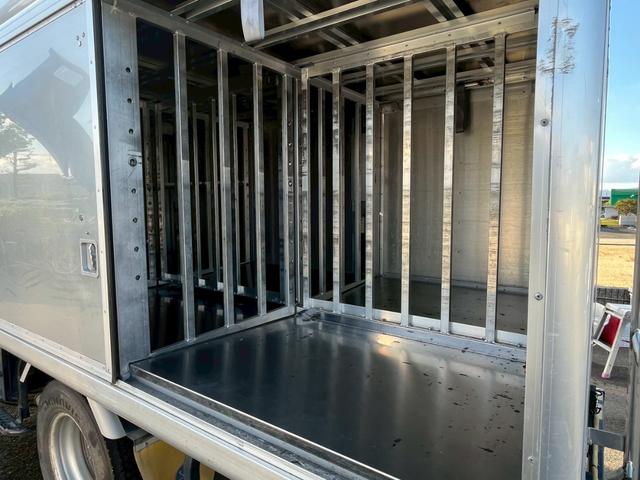 いすゞエルフボトルカー|中古トラックの販売・買取・査定のアイナビ