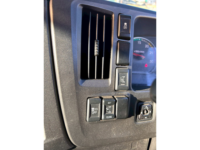 【ハイルーフ×第五輪荷重11.5t×エンジン好調】いすゞ/ギガ|中古トラックの販売・買取・査定のアイナビ