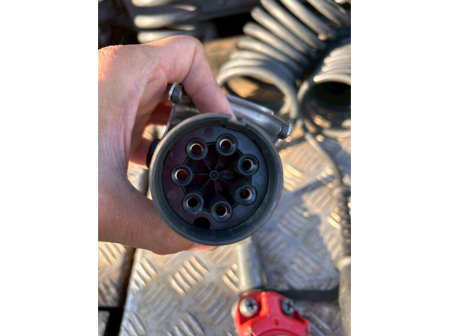 【ハイルーフ×第五輪荷重11.5t×エンジン好調】いすゞ/ギガ|中古トラックの販売・買取・査定のアイナビ