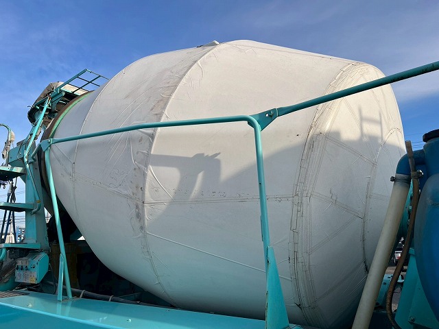 車検付★増トン車★11トン積載★6×4★3軸2デフ★KYB・8.9立米|中古トラックの販売・買取・査定のアイナビ