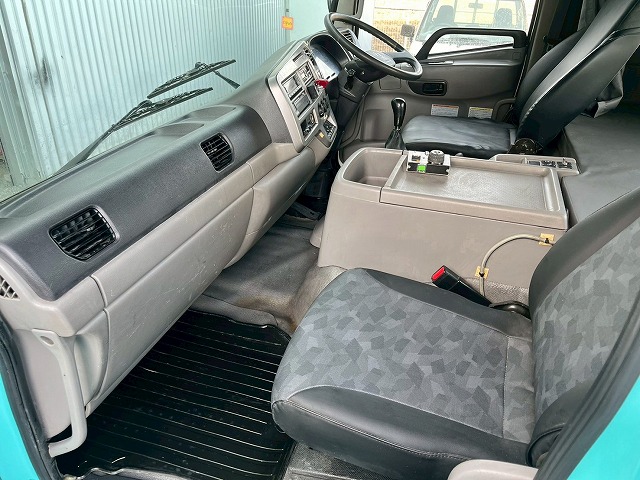 車検付★増トン車★11トン積載★6×4★3軸2デフ★KYB・8.9立米|中古トラックの販売・買取・査定のアイナビ