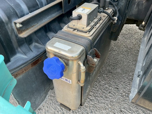 車検付★増トン車★11トン積載★6×4★3軸2デフ★KYB・8.9立米|中古トラックの販売・買取・査定のアイナビ