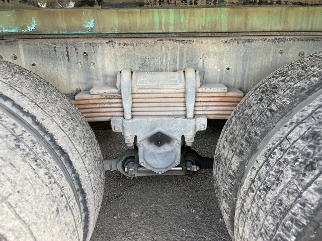 車検付★増トン車★11トン積載★6×4★3軸2デフ★KYB・8.9立米|中古トラックの販売・買取・査定のアイナビ