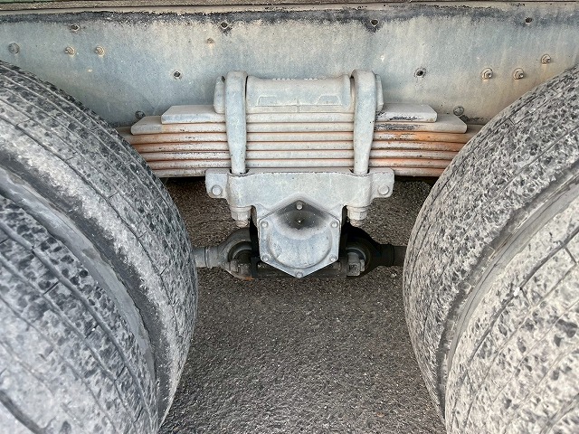 車検付★増トン車★11トン積載★6×4★3軸2デフ★KYB・8.9立米|中古トラックの販売・買取・査定のアイナビ