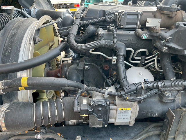 車検付★増トン車★11トン積載★6×4★3軸2デフ★KYB・8.9立米|中古トラックの販売・買取・査定のアイナビ