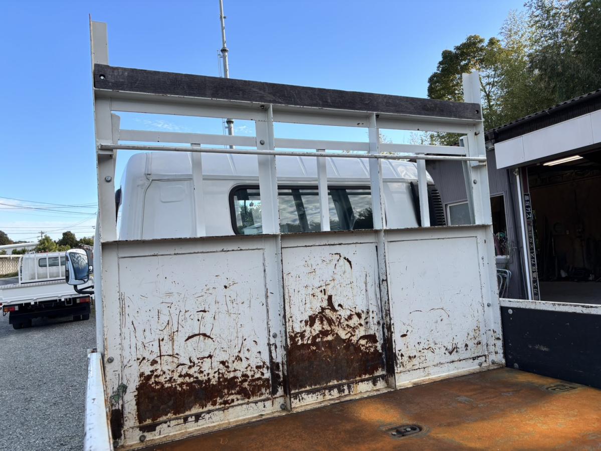 三菱ふそう キャンター 積載4.5t ワイド超ロング平ボディ|中古トラックの販売・買取・査定のアイナビ