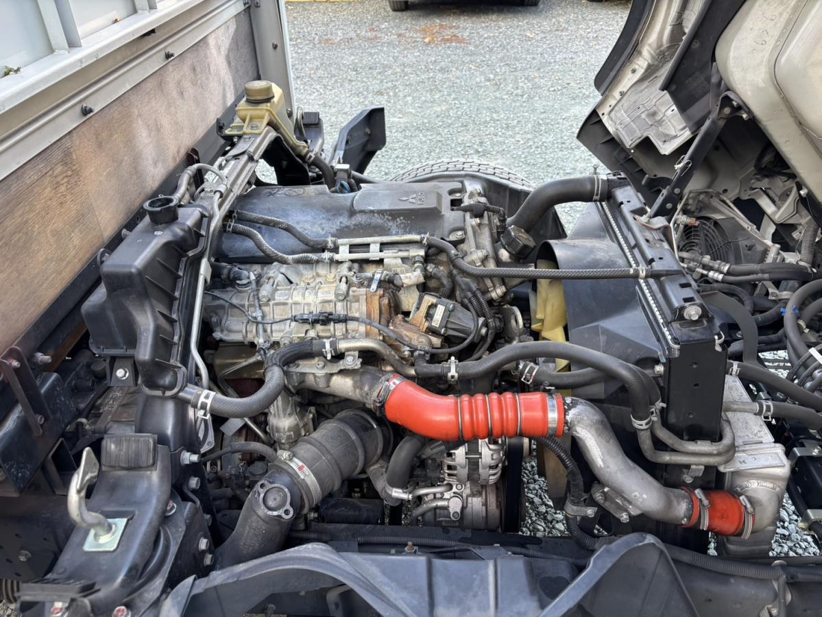 三菱ふそう キャンター 積載4.5t ワイド超ロング平ボディ|中古トラックの販売・買取・査定のアイナビ