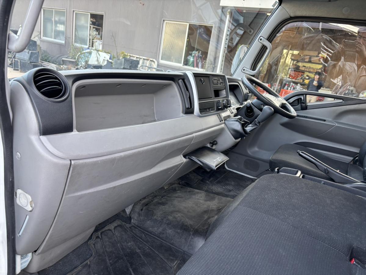 三菱ふそう キャンター 積載4.5t ワイド超ロング平ボディ|中古トラックの販売・買取・査定のアイナビ