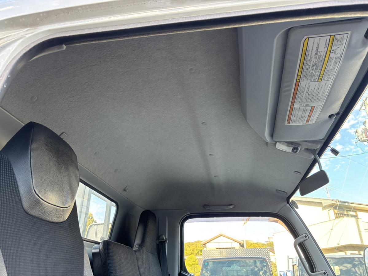 三菱ふそう キャンター 積載4.5t ワイド超ロング平ボディ|中古トラックの販売・買取・査定のアイナビ