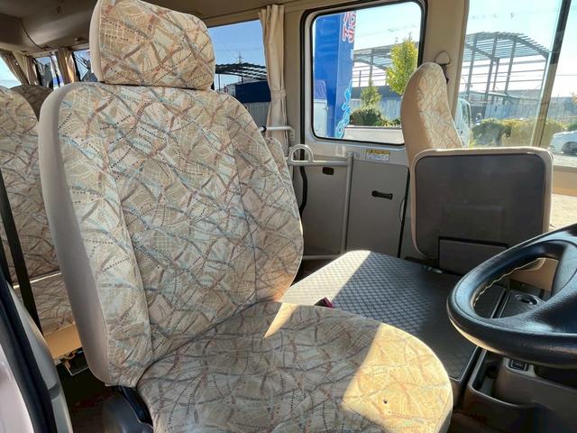 三菱ふそうローザバス|中古トラックの販売・買取・査定のアイナビ