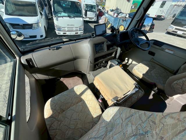 三菱ふそうローザバス|中古トラックの販売・買取・査定のアイナビ