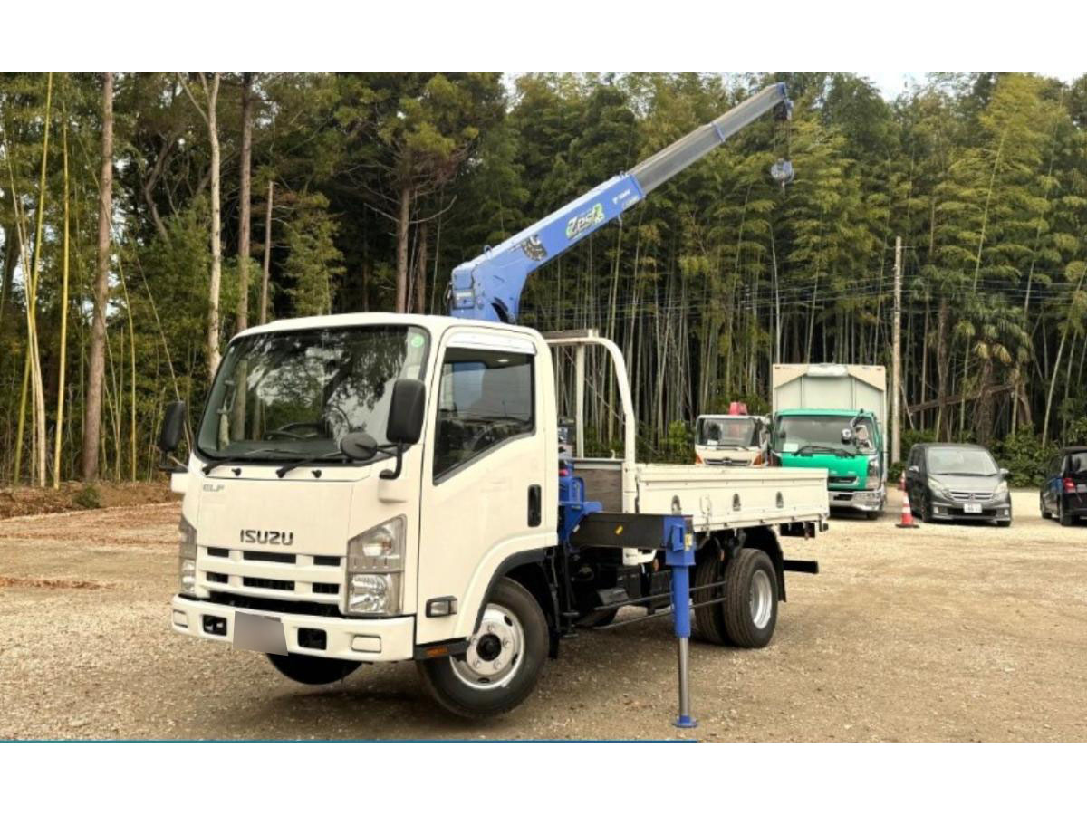 標準ロング吊t数2.6t吊3段ブームタダノラジコン付き|中古トラックの販売・買取・査定のアイナビ