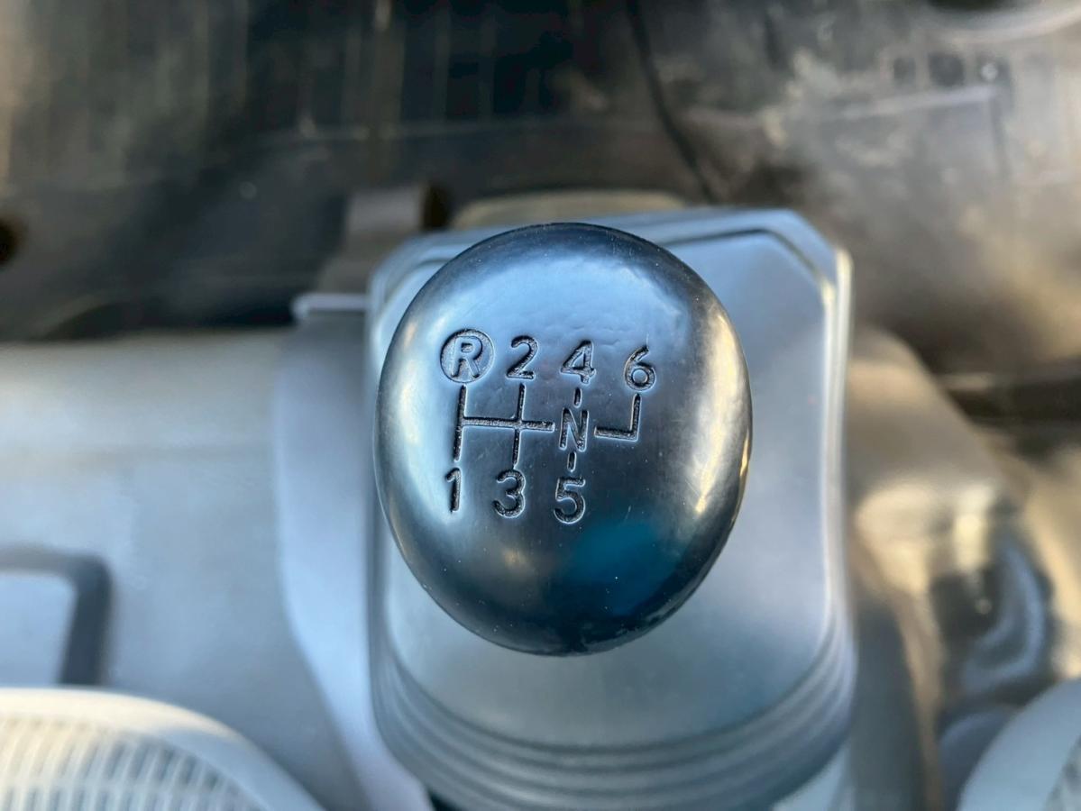 ☆H31 標準/ロング タダノ/4段クレーン ラジコン|中古トラックの販売・買取・査定のアイナビ