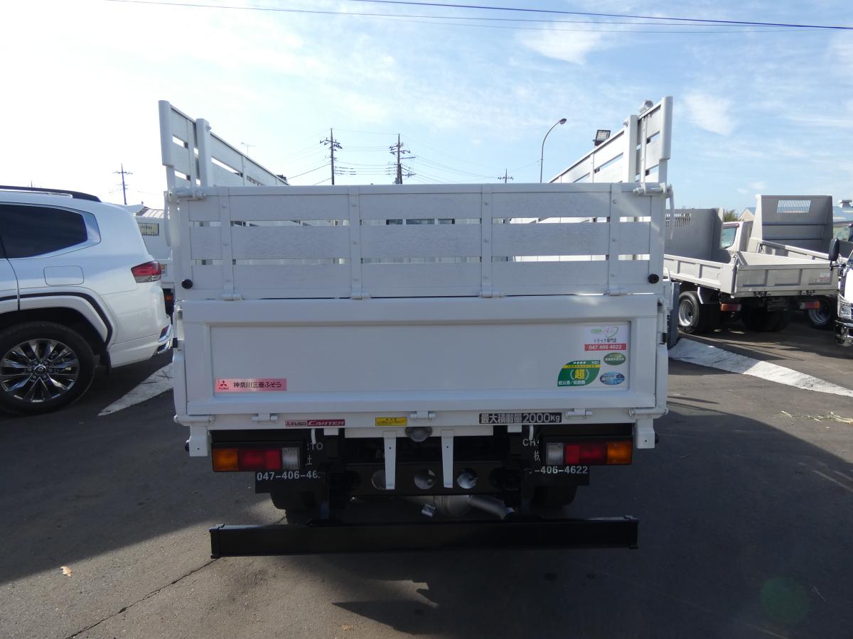 H27 マニュアル 2トン 平ボディ　251037|中古トラックの販売・買取・査定のアイナビ