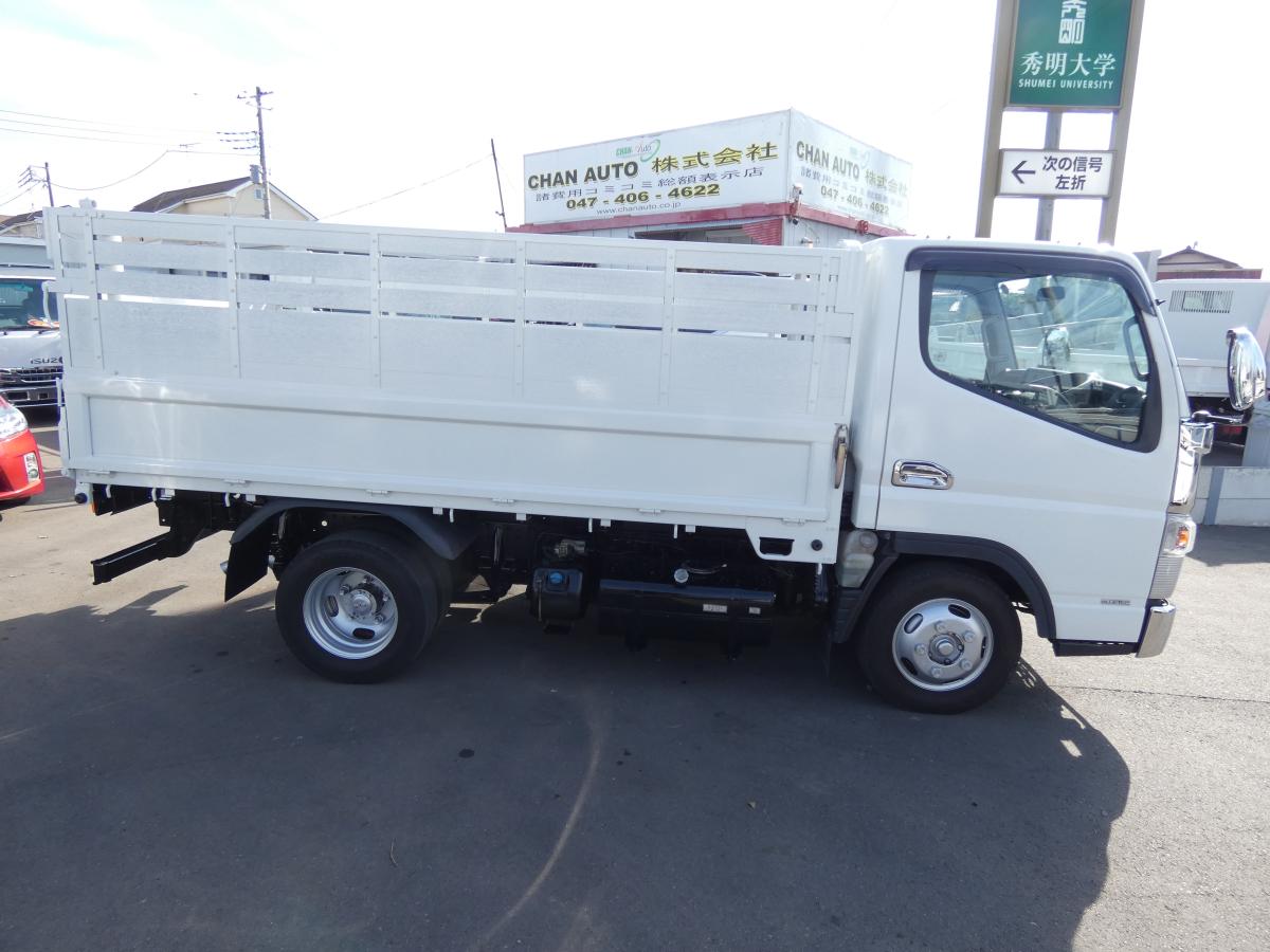 H27 マニュアル 2トン 平ボディ　251037|中古トラックの販売・買取・査定のアイナビ