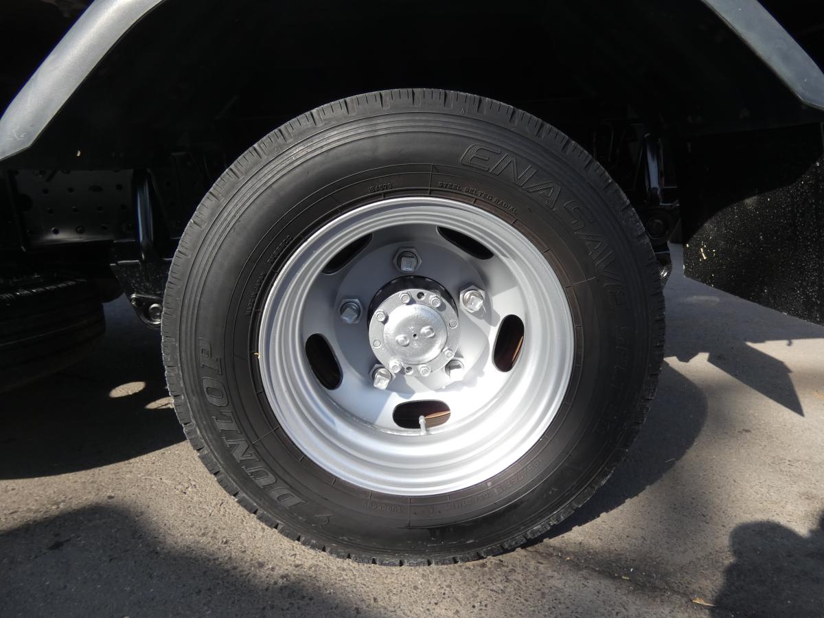 H27 マニュアル 2トン 平ボディ　251037|中古トラックの販売・買取・査定のアイナビ