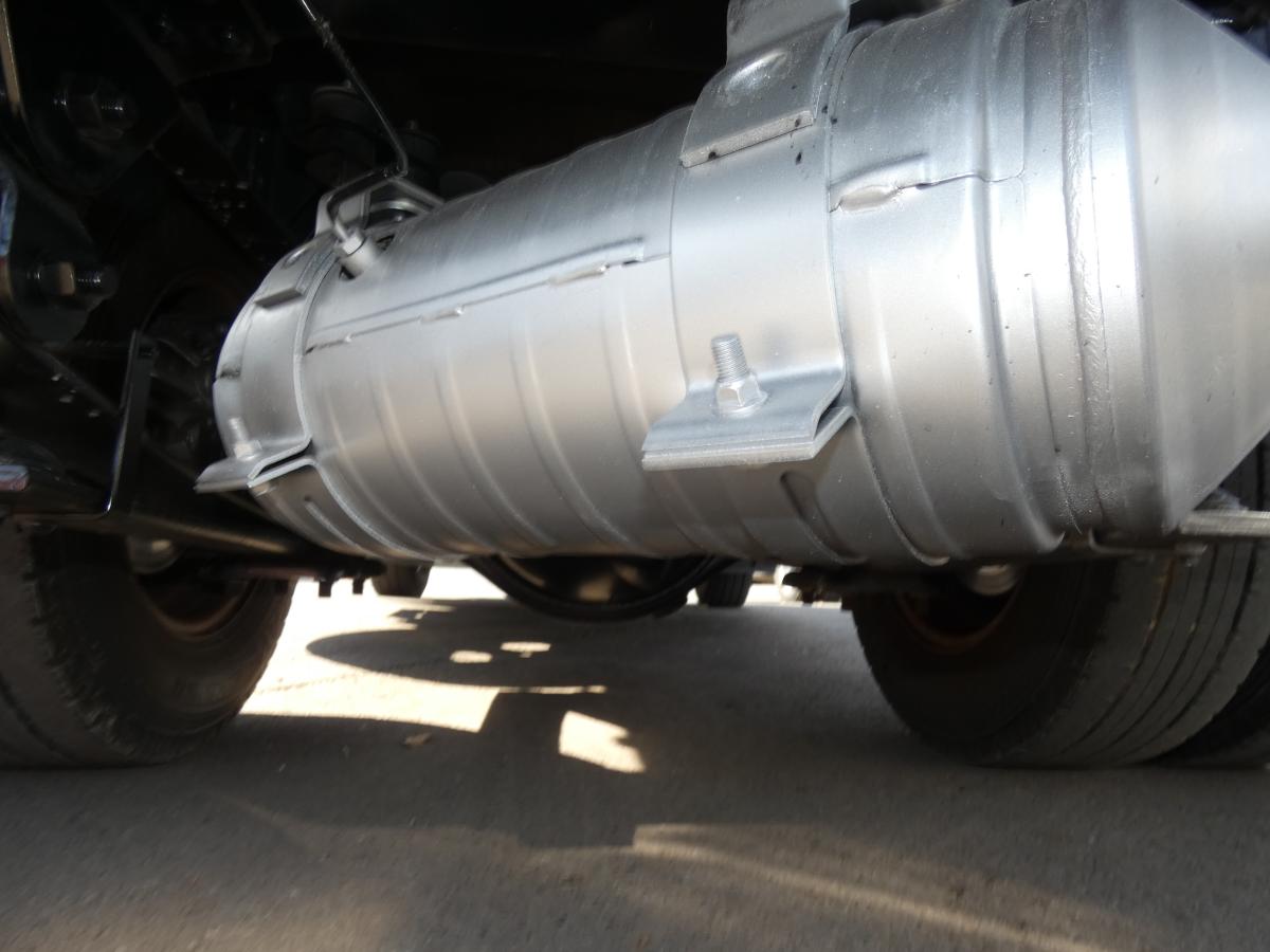 H27 マニュアル 2トン 平ボディ　251037|中古トラックの販売・買取・査定のアイナビ