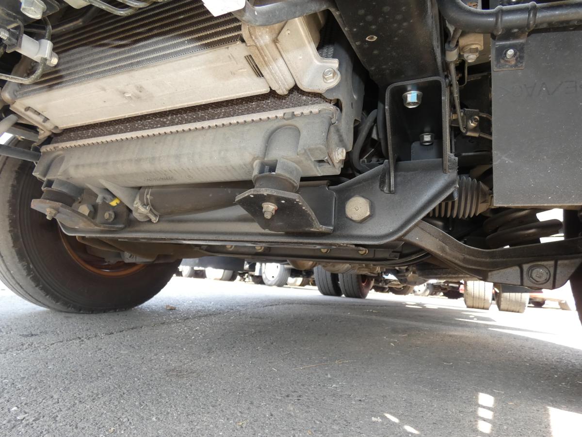 H27 マニュアル 2トン 平ボディ　251037|中古トラックの販売・買取・査定のアイナビ