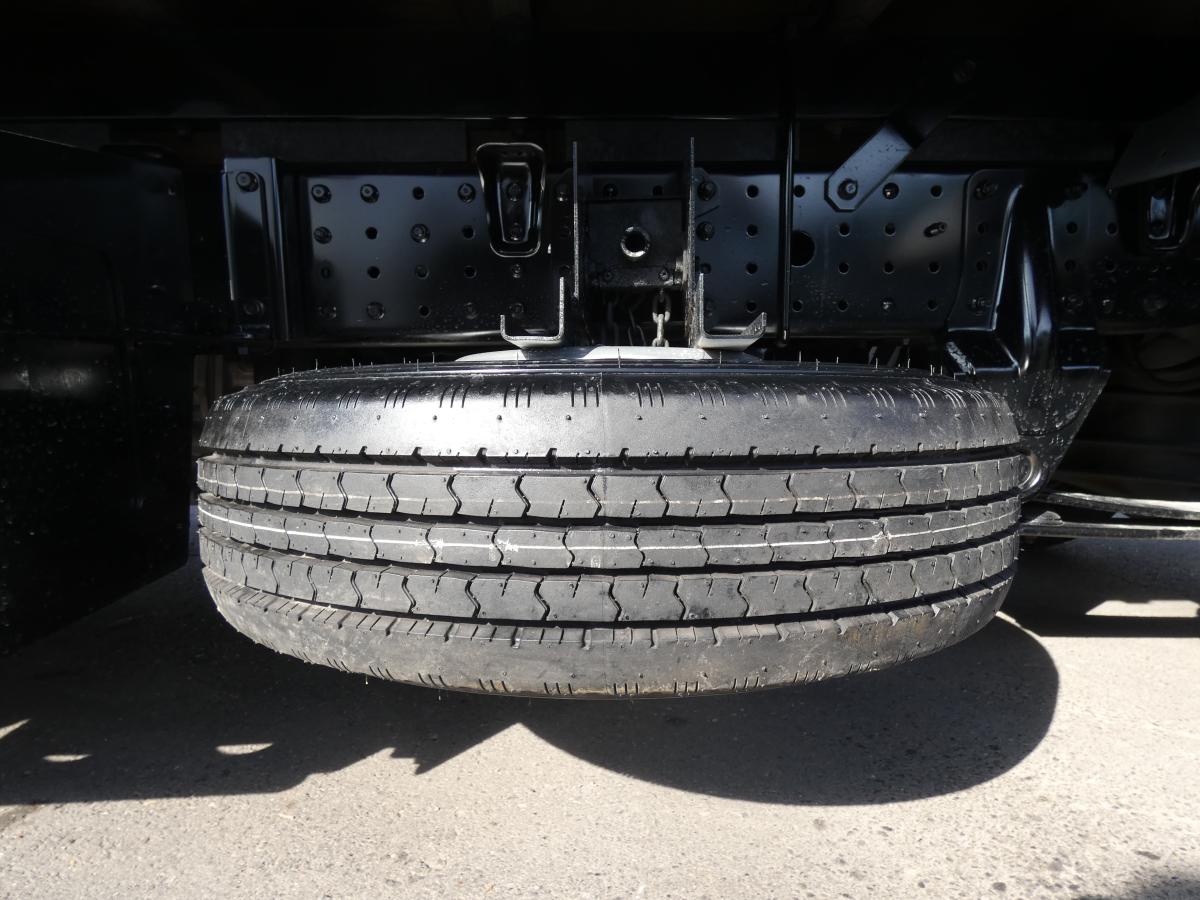 H27 マニュアル 2トン 平ボディ　251037|中古トラックの販売・買取・査定のアイナビ