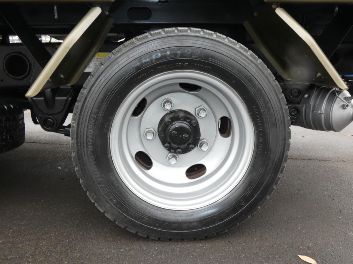 H25 マニュアル 2トンダンプ　251033|中古トラックの販売・買取・査定のアイナビ