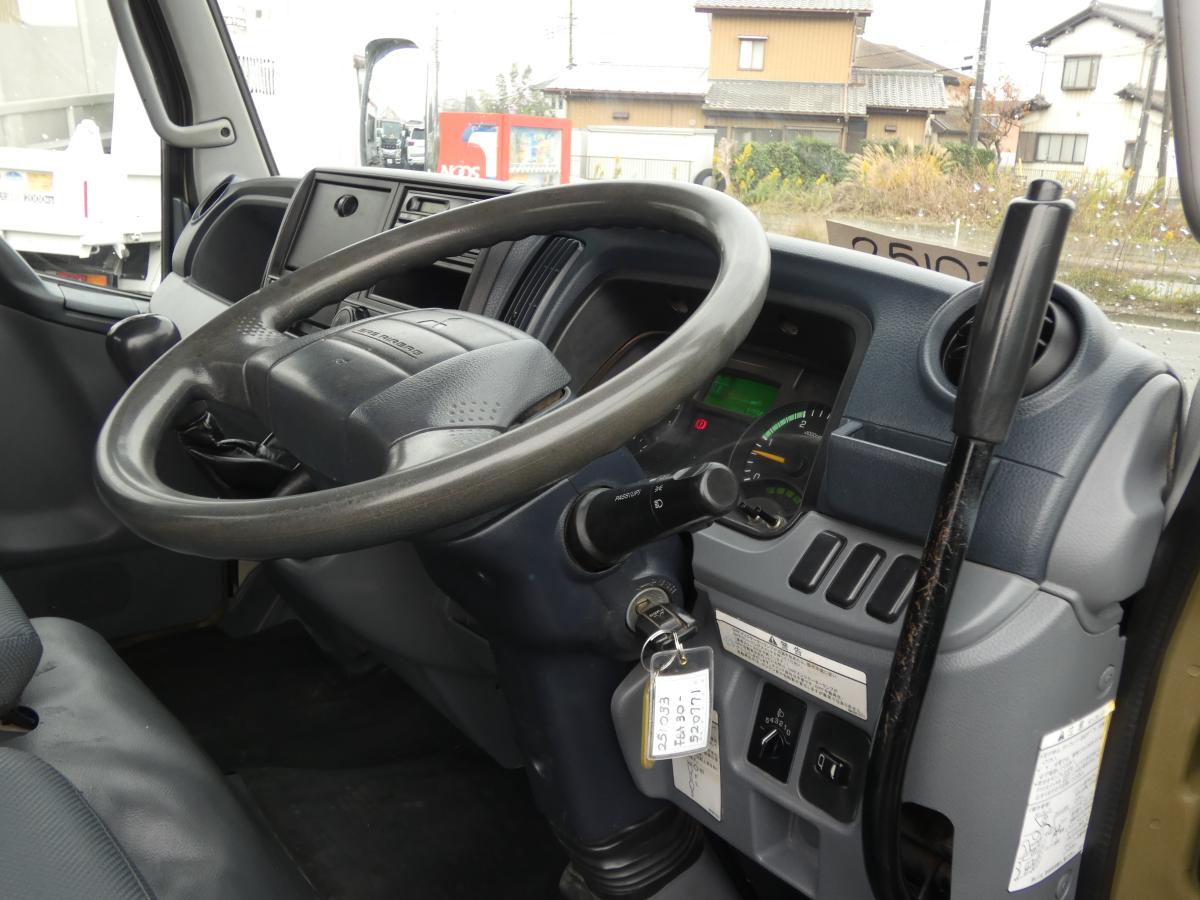 H25 マニュアル 2トンダンプ　251033|中古トラックの販売・買取・査定のアイナビ