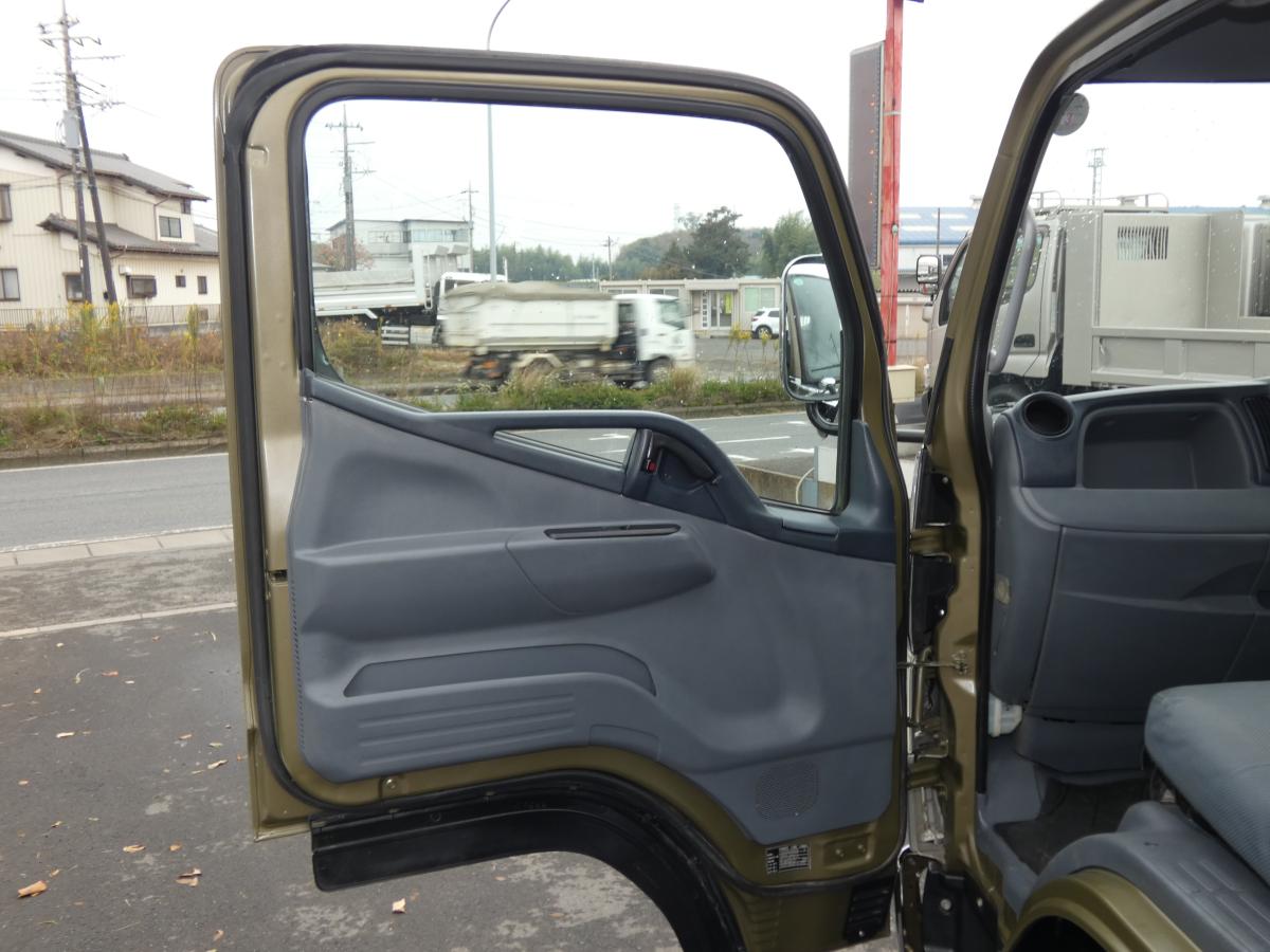 H25 マニュアル 2トンダンプ　251033|中古トラックの販売・買取・査定のアイナビ