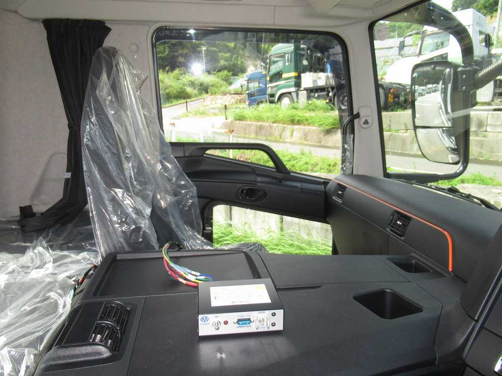 カヤバ MR4451 ドラム容量8.7立米 電動ホッパーカバー|中古トラックの販売・買取・査定のアイナビ