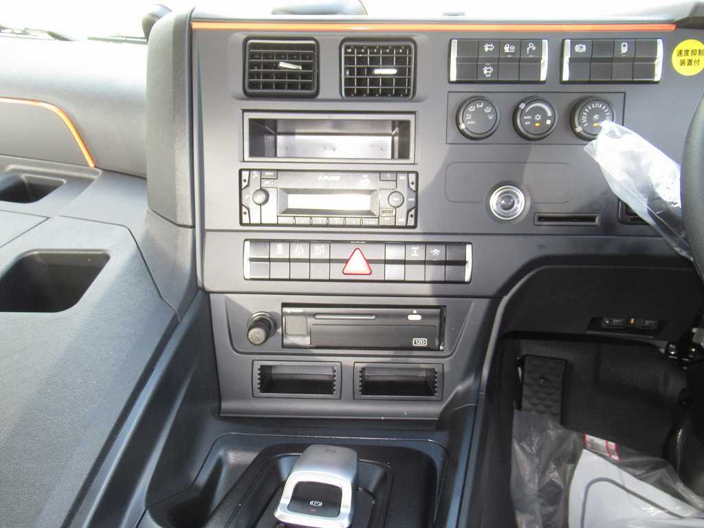 カヤバ MR4451 ドラム容量8.7立米 電動ホッパーカバー|中古トラックの販売・買取・査定のアイナビ