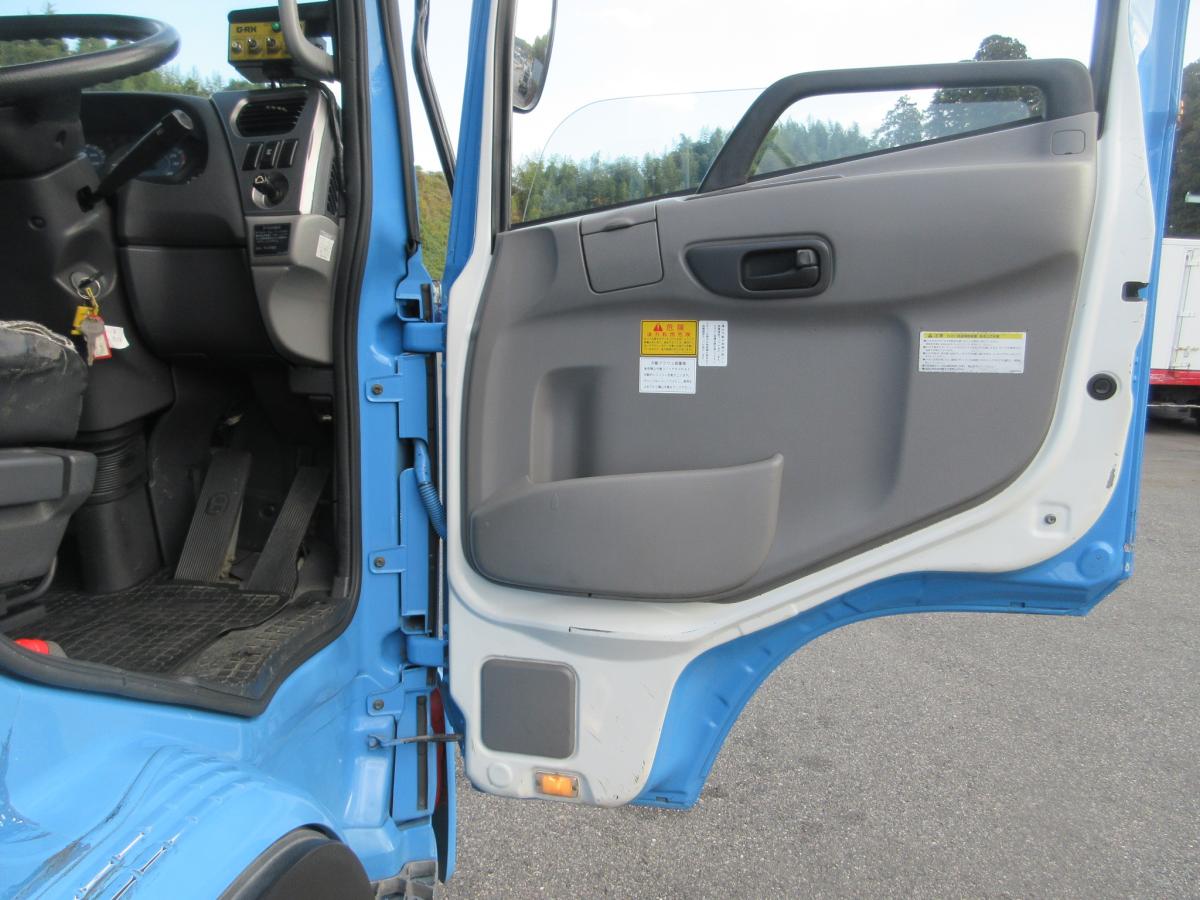 車検付 回転板式 容積8.1m3塵芥車 新明和製 コンドル !|中古トラックの販売・買取・査定のアイナビ