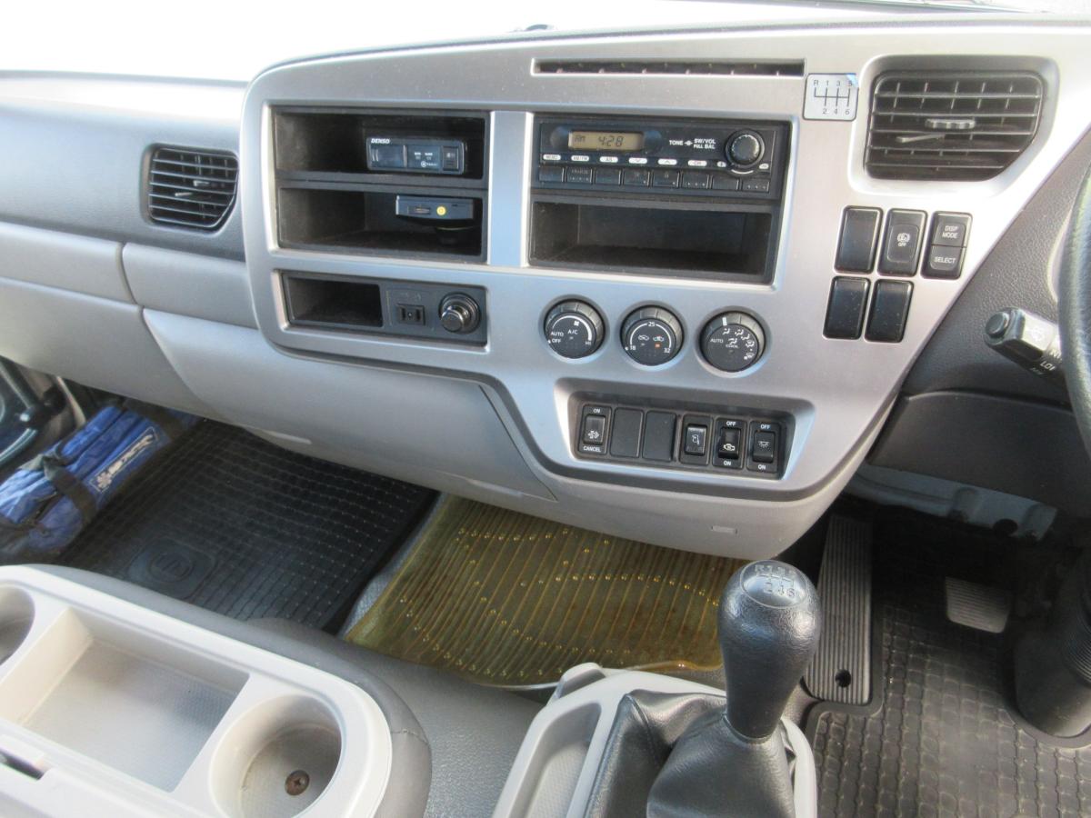 車検付 回転板式 容積8.1m3塵芥車 新明和製 コンドル !|中古トラックの販売・買取・査定のアイナビ