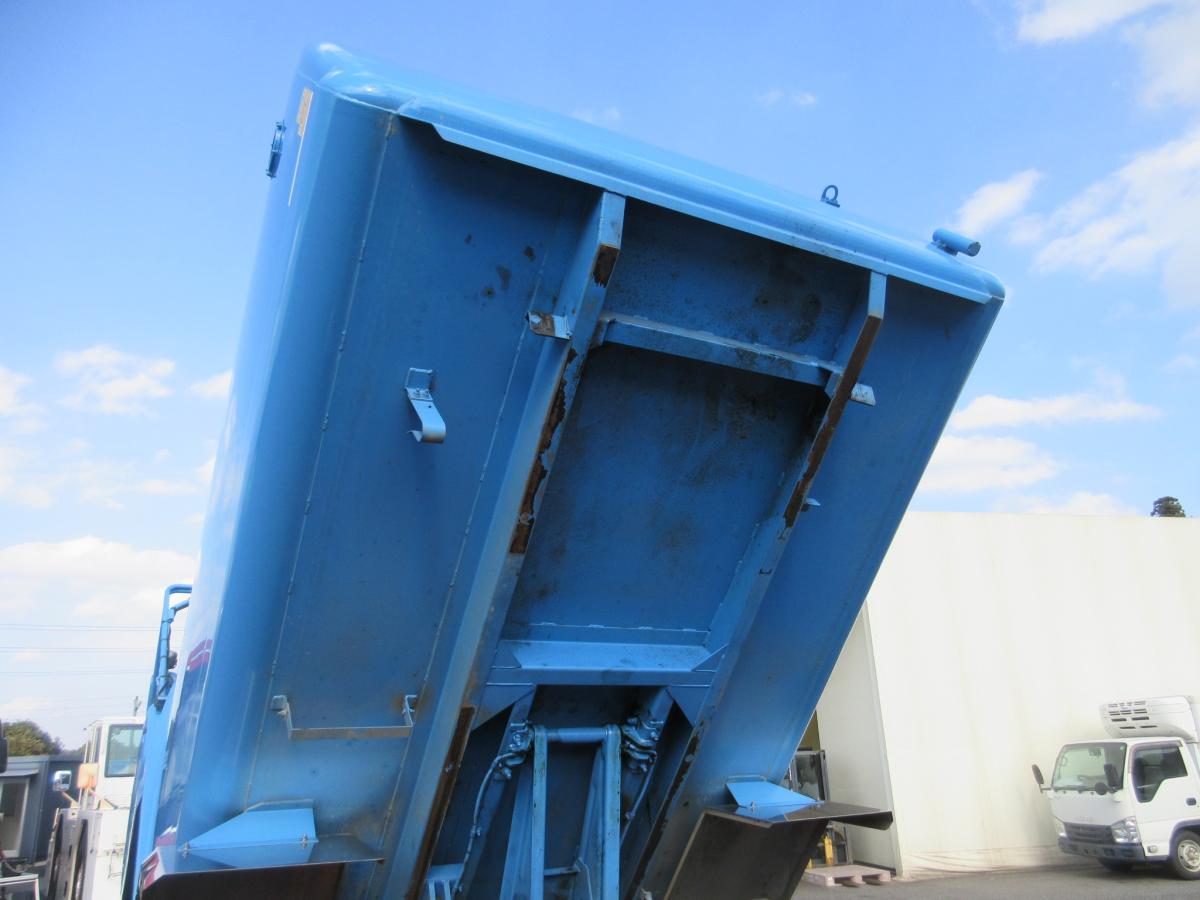 車検付 回転板式 容積8.1m3塵芥車 新明和製 コンドル !|中古トラックの販売・買取・査定のアイナビ