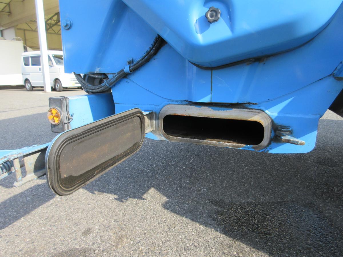 車検付 回転板式 容積8.1m3塵芥車 新明和製 コンドル !|中古トラックの販売・買取・査定のアイナビ