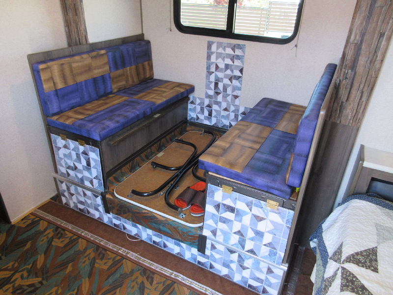 ★キャンピングトレーラ★|中古トラックの販売・買取・査定のアイナビ