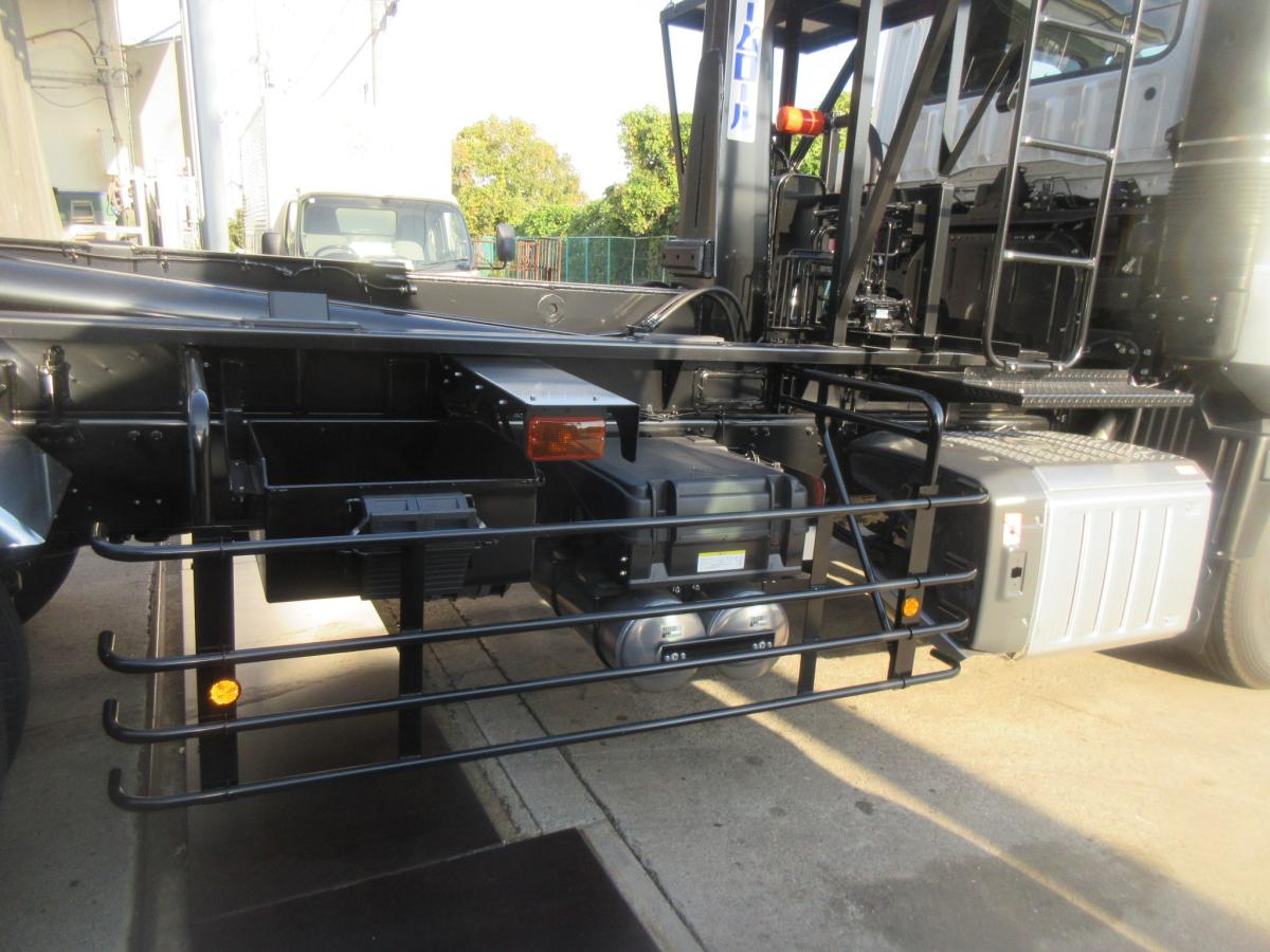 積載10.9トンスーパーグレートハイルーフアームロール|中古トラックの販売・買取・査定のアイナビ