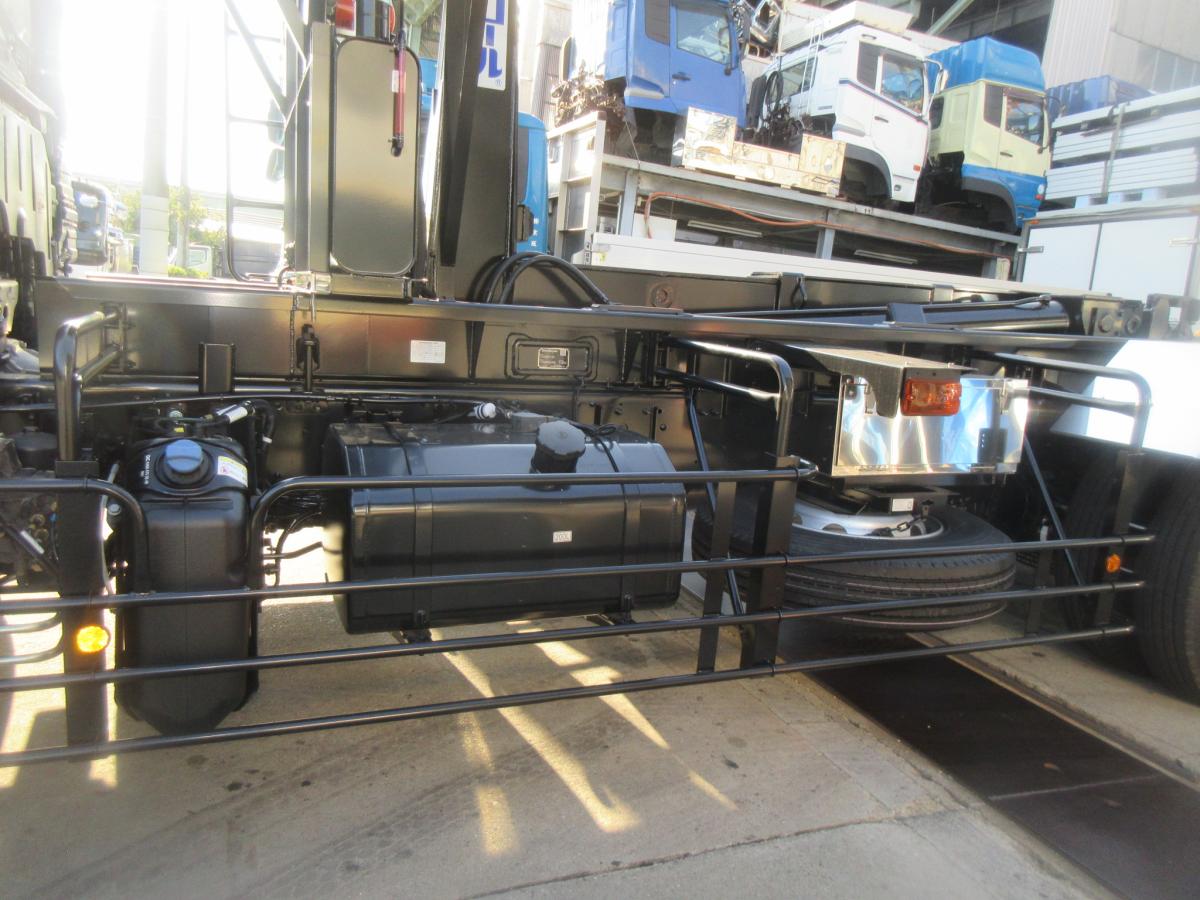 積載10.9トンスーパーグレートハイルーフアームロール|中古トラックの販売・買取・査定のアイナビ