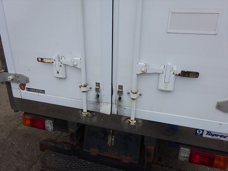 日野デュトロ冷凍バン|中古トラックの販売・買取・査定のアイナビ