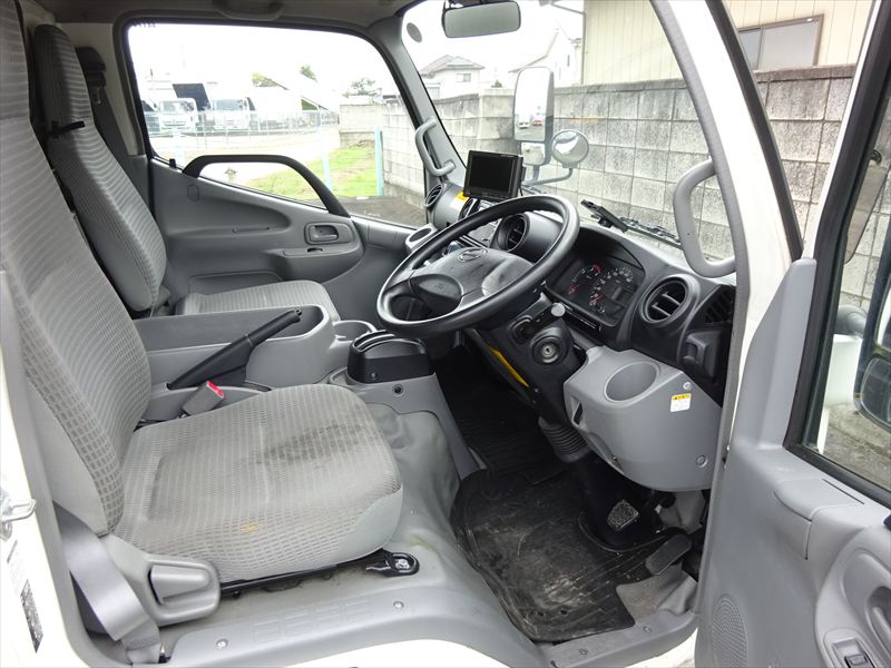 日野デュトロ冷凍バン|中古トラックの販売・買取・査定のアイナビ