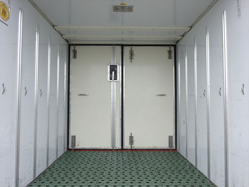 日野デュトロ冷凍バン|中古トラックの販売・買取・査定のアイナビ