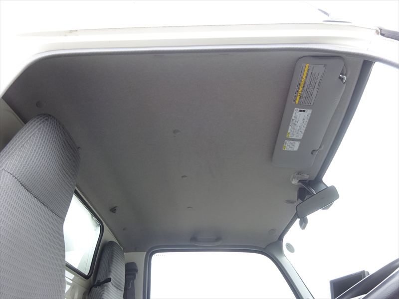 日野デュトロ冷凍バン|中古トラックの販売・買取・査定のアイナビ