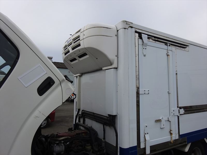 日野デュトロ冷凍バン|中古トラックの販売・買取・査定のアイナビ