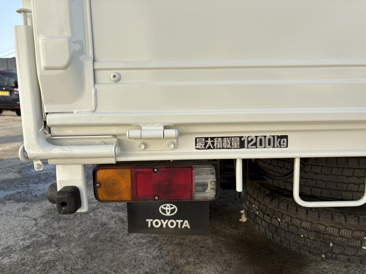 H16ダイナWキャブ ディーゼル|中古トラックの販売・買取・査定のアイナビ