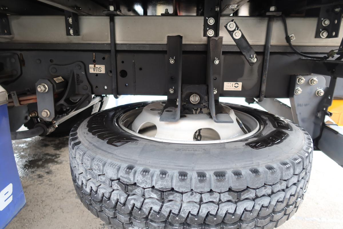 ワイドロング 冷蔵冷凍車 東プレ-5℃ AT車|中古トラックの販売・買取・査定のアイナビ