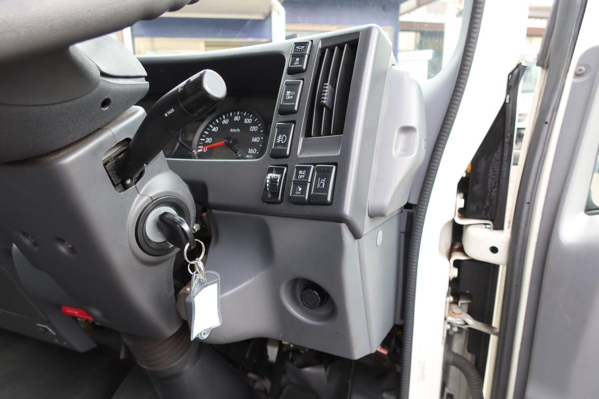 ワイドロング 冷蔵冷凍車 東プレ-5℃ AT車|中古トラックの販売・買取・査定のアイナビ