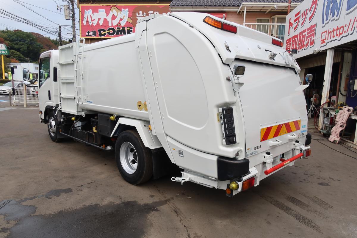 ワイド幅 巻き込みパッカー車 新明和製5.8立米|中古トラックの販売・買取・査定のアイナビ